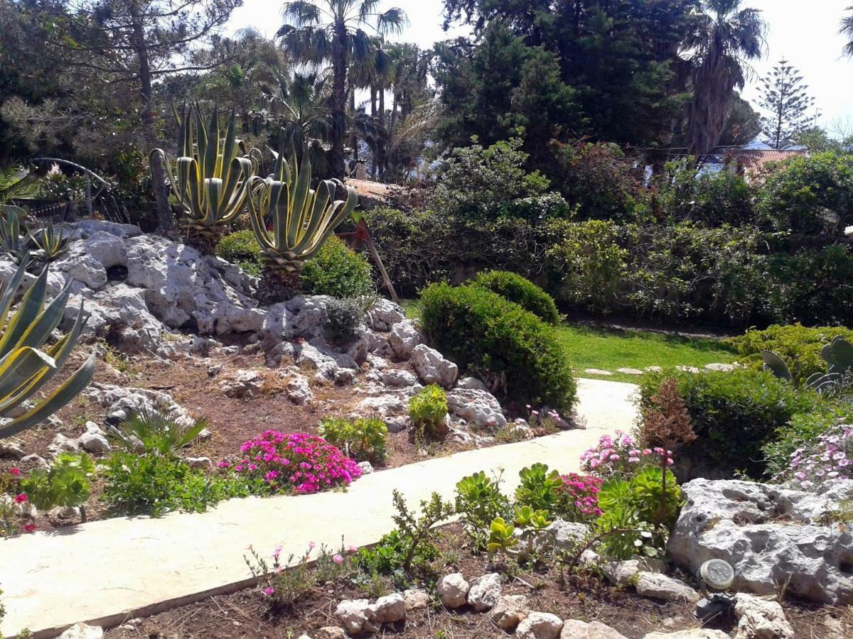 A Due Passi Dal Mare Con Piscina Villa Fontane Bianche Ngoại thất bức ảnh