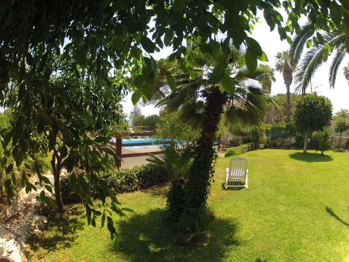 A Due Passi Dal Mare Con Piscina Villa Fontane Bianche Ngoại thất bức ảnh