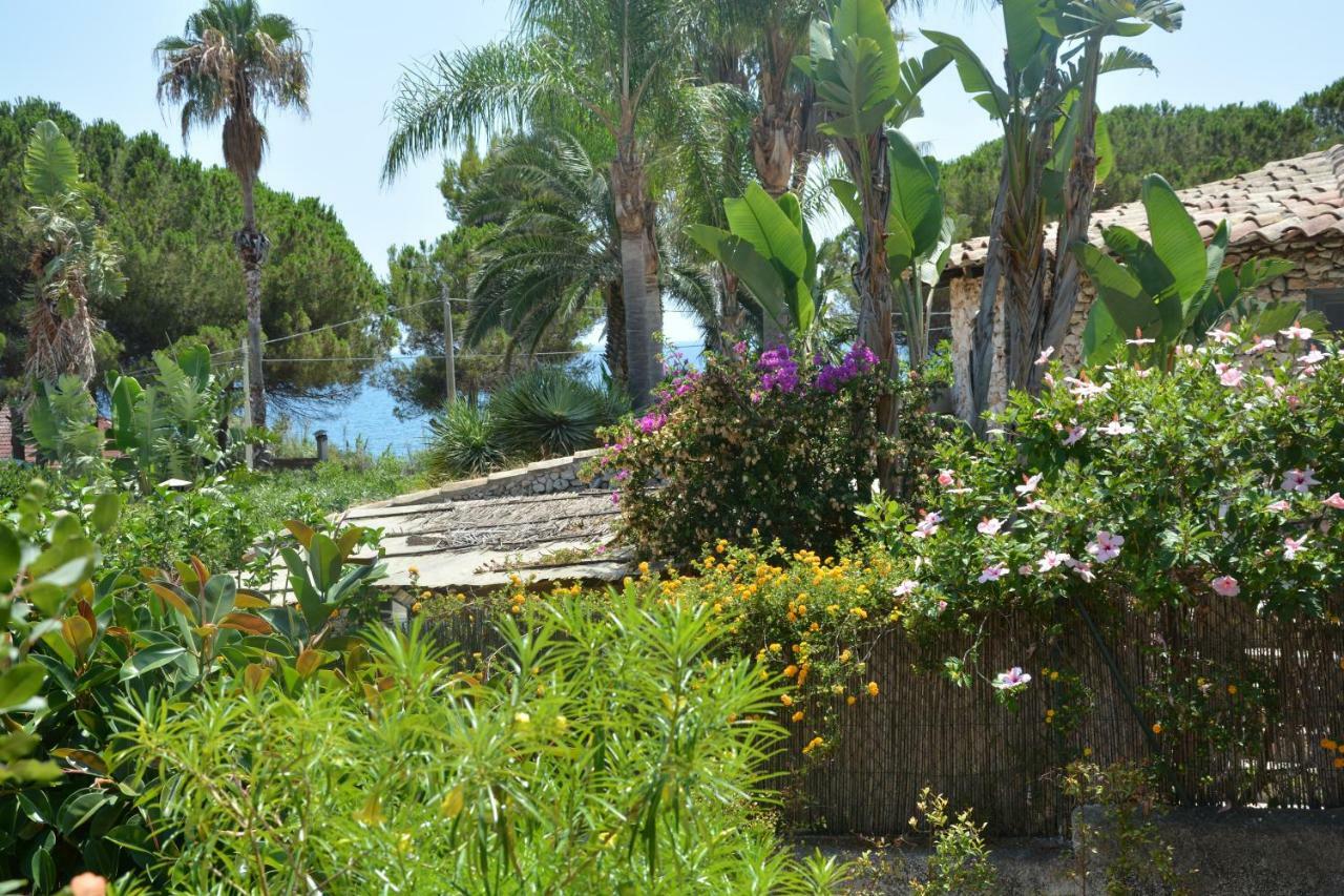 A Due Passi Dal Mare Con Piscina Villa Fontane Bianche Ngoại thất bức ảnh