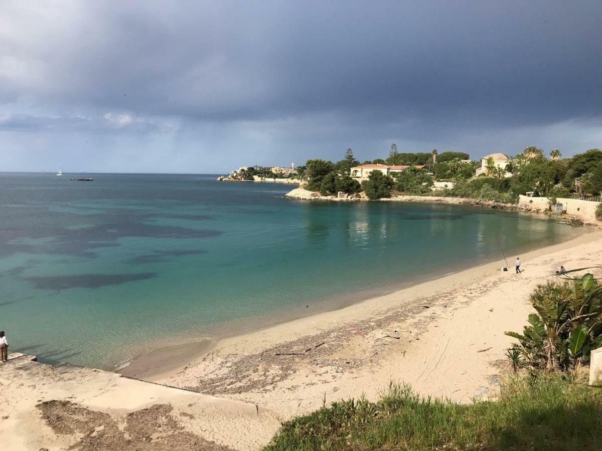 A Due Passi Dal Mare Con Piscina Villa Fontane Bianche Ngoại thất bức ảnh